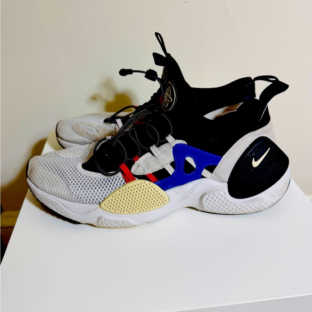 nike huarache E.D.G.E